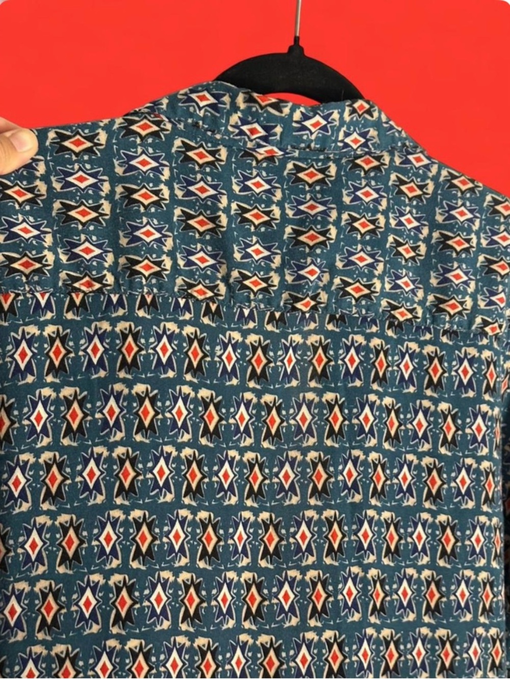 Geometric Retro Print Button-Up Shirt in Teal & Red